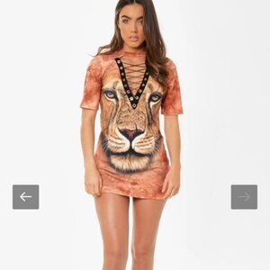 Lion Print Lace-Up Tee mini Dress